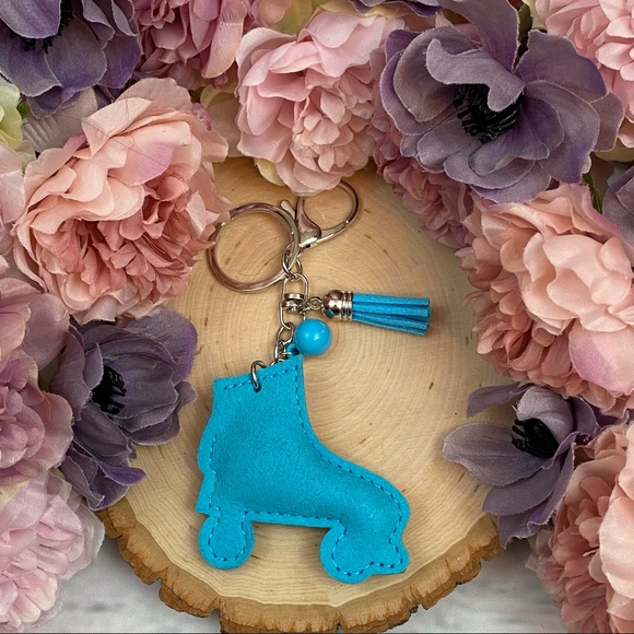 Blue Rhinestone Roller Skate and Tassel Keychain - Picture 7 of 9